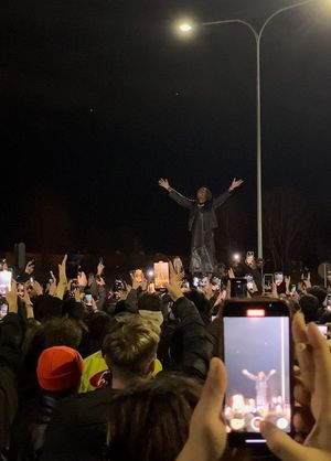 리치 더 키드, 이탈리아 볼로냐에서 앨범 Vultures 1의 ¥$ 청음회 직후 (2024)