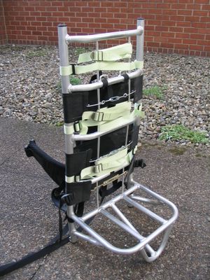 현대식 외부 프레임