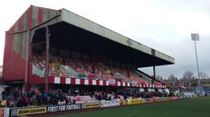 솔리튜드 메인 스탠드