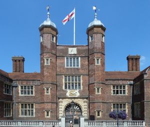 애벗 병원 정문