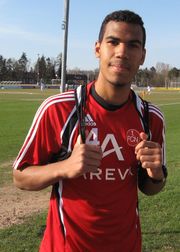 2010년 1. FC 뉘른베르크 임대 시절의 슈포모팅.