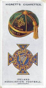 1924년 Hignett Bros. & Co.가 발행한 담배 카드, IFA 캡과 로고가 표시되어 있음