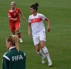 야으무르 우라즈