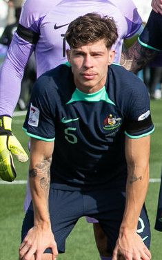 보스, 호주 소속으로 2023년 AFC 아시안컵에 출전한 모습