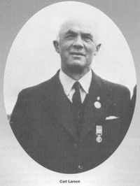 칼 라르손 – IF 엘프스보리의 창립자이자 전 선수, 감독. 그는 20년 넘게 엘프스보리를 지도했다.