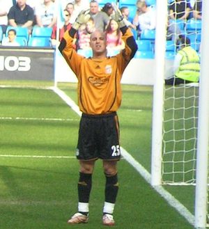 2006년, 리버풀 FC에서 활약하고 있는 레이나