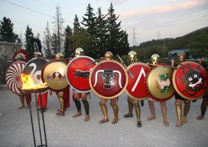 기원전 5세기의 그리스 중장 보병 재현