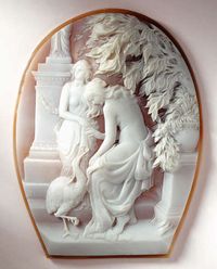 Ascione 제조, 1925년, 나폴리, 산호 및 카메오 보석 박물관 Ascione에 의해 Cassis madagascariensis에 조각된 카메오