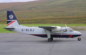 2002년 British Airways Express 기체를 장착한 로건에어 브리튼-노먼 아일랜더 기종