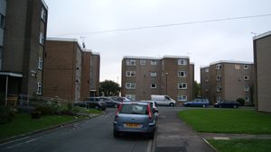 요크 플레이스에 있는 중층 아파트 단지