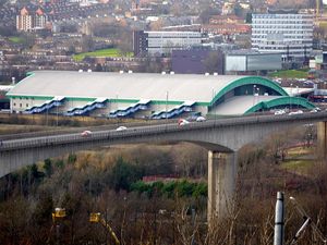 레드휴 다리와 뉴캐슬 아레나 (2012)