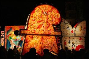 바젤 파스나흐트}} 횃불 행렬이 있는 이른 아침 퍼레이드.