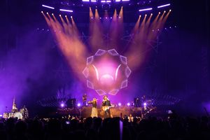 시카고에서 Brightside 월드 투어를 공연하는 더 루미니어스