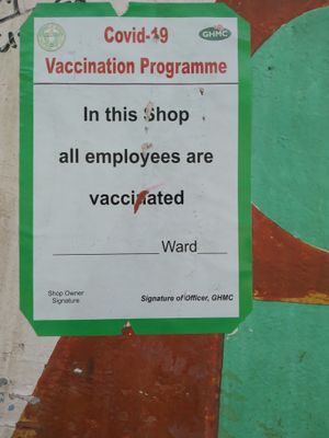 많은 상점 주인들이 방문 고객의 심리적 안정을 위해 상점에 "상점 예방 접종 증명서"를 게시했다