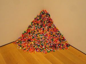 "Untitled" (Portrait of Ross in L.A.) (1991) 시카고 미술관에 2018년 설치됨