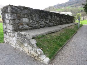 네펠스의 레치 잔해