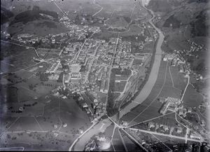 발터 미텔홀저 (1923)의 1,000m 상공에서 촬영한 항공 사진