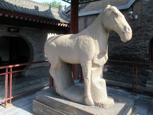 혁련발발 치세인 424년에 조각된 산시성 시안(현대 장안)의 석마