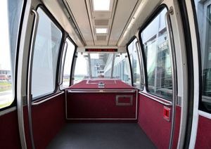 2023년 에어트레인 뉴어크 모노레일 차량 내부