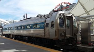 2016년 덴버에서 새로운 RTD 노선을 시험 운행 중인 전 메트로라이너 T-16