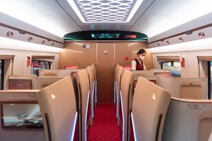 중국철도 CR400BF-GZ 전동차의 비즈니스 클래스 객실
