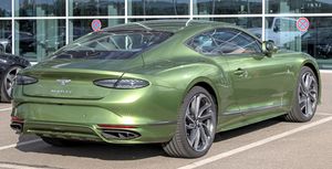 4세대 컨티넨탈 GT 후면