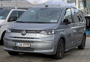 T7 전기형 전면부