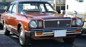 토요타 코로나 마크 II (2000 그란데 세단) 정측면