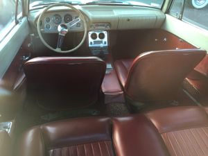 1963 스튜드베이커 아반티 실내