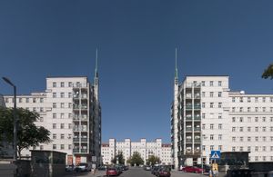 프리드리히 엥겔스 광장 주택 단지(Wohnhausanlage Friedrich-Engels-Platz), 1930년에서 1933년 사이에 건설됨