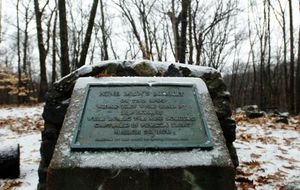 나인 멘스 미저리(Nine Men's Misery) 유적지. 필립 왕 전쟁 당시 피어스 대위의 부대가 고문을 받아 죽은 곳이다.