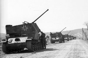 40M Nimrod 대공포대.