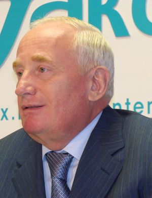 빅토르 크레스, 전 러시아 톰스크주 주지사, 독일계 출신