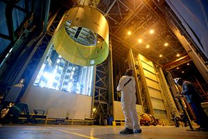 아르테미스 3호 제작 중인 엔진 섹션 쉬라우드 구조, 2021년 4월