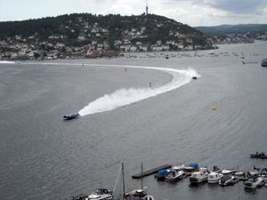 아렌달에서 개최되는 연례 노르웨이 그랑프리 F1 파워보트 레이싱