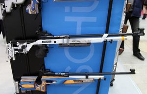 안슈츠 9003 및 8001 매치 공기 소총