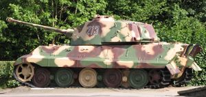 1944년 12월 라 글레이즈에서 요아힘 파이퍼캄프그루페가 남긴 티거 II 전차