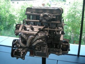 5.7 리터 V10 엔진