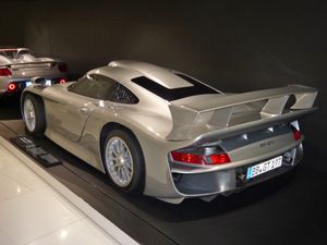 1997년형 911 GT1 스트라센버전 (후면)