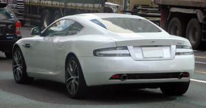 2010년 DB9, 투명 유리 테일라이트