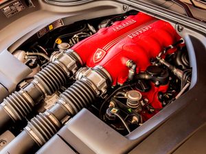 페라리 엔진 F136ih