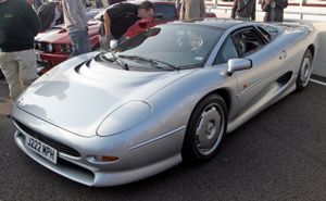 XJ220—1992년 세계에서 가장 빠른 생산차