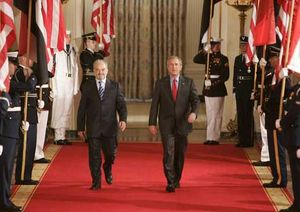 조지 W. 부시 미국 대통령과 함께 있는 이브라힘 알자파리, 2005년 6월 24일