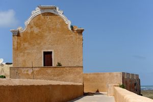 북동쪽 성벽을 따라 지어진 벤시몬 회당