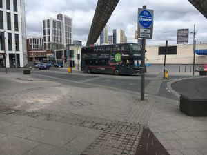 잉글랜드 코번트리 시내의 버스 게이트