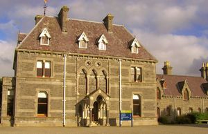 박물관 옆의 지주의 옛집