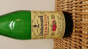 미국에서 판매되는 벨기에 라즈베리 람빅 한 병