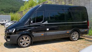 현대 쏠라티 정측면