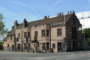 크라운 앤 트리티 펍(The Crown & Treaty public house)