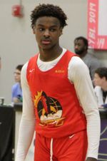 브로니 제임스는 로스앤젤레스 레이커스에 의해 전체 55순위로 지명되었다.